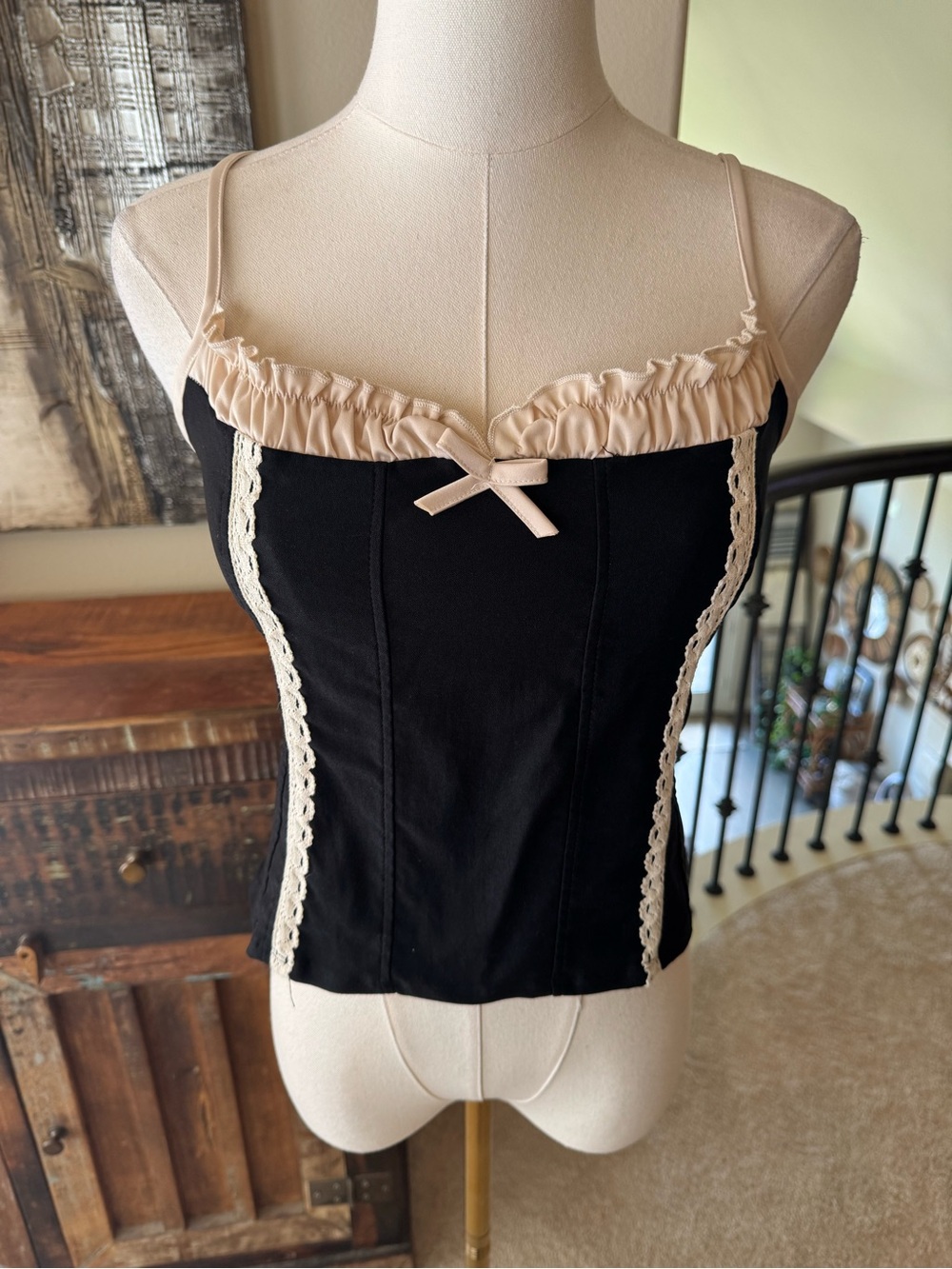 NWOT Black Corset-Style Lace Trim Cami Top- size XL - Picture 2 of 11
